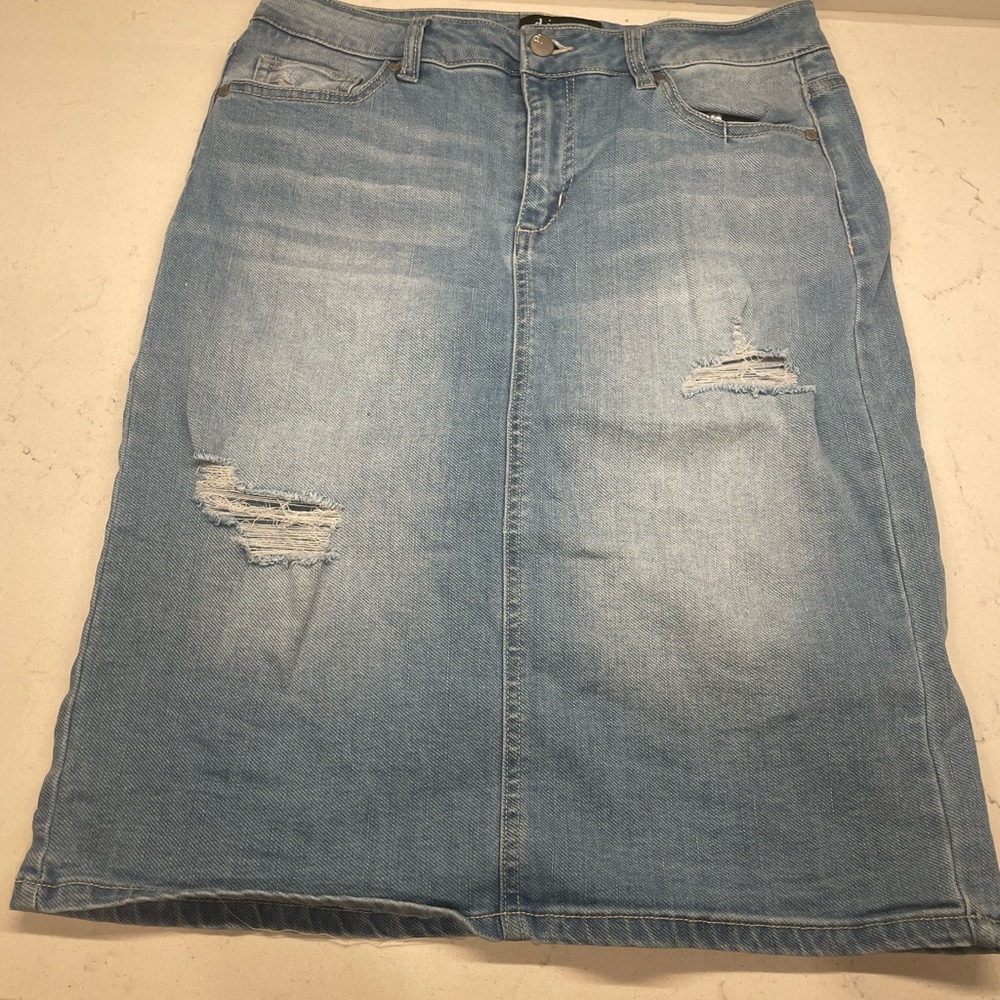 Midi denim skirt